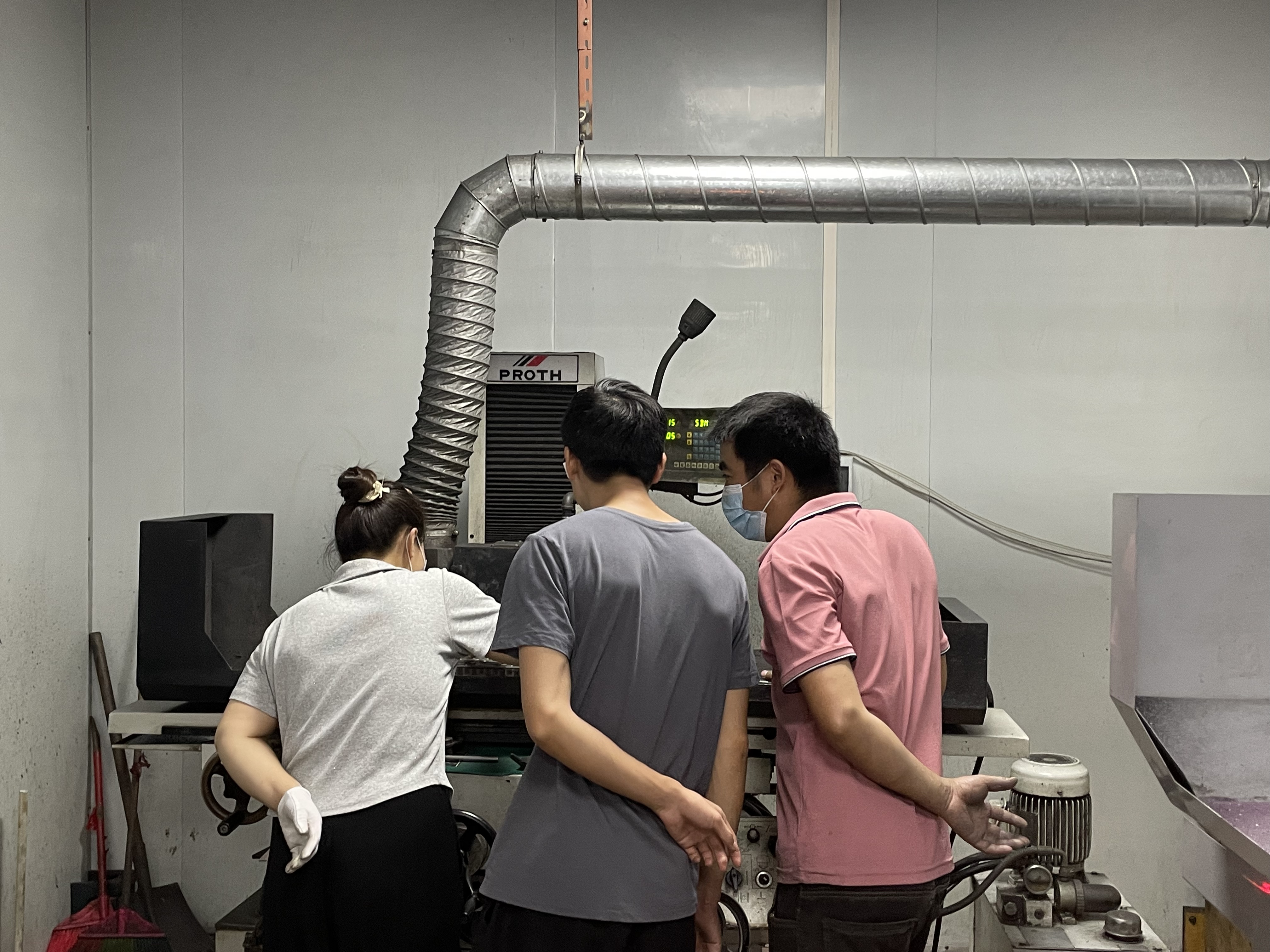 <strong>The whole group is still full </strong>